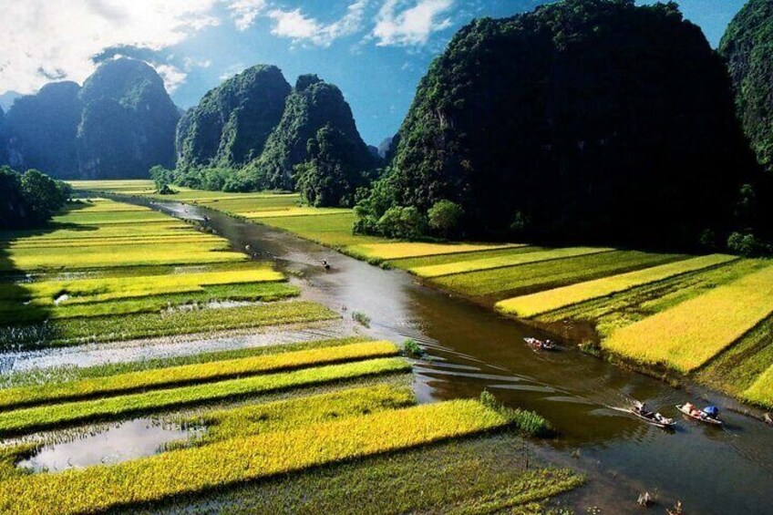 Ninh Binh 2 days 1 night in Tam Coc (Group 9)