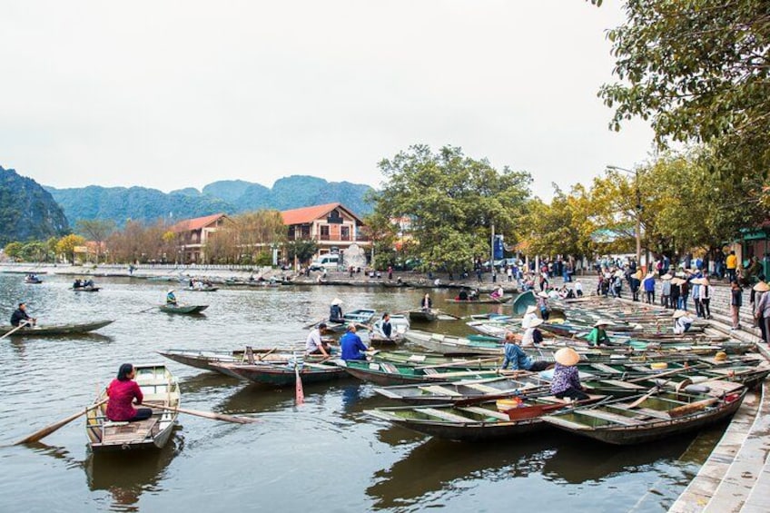Ninh Binh Full-Day Small Group of 9 Guided Tour from Hanoi 2