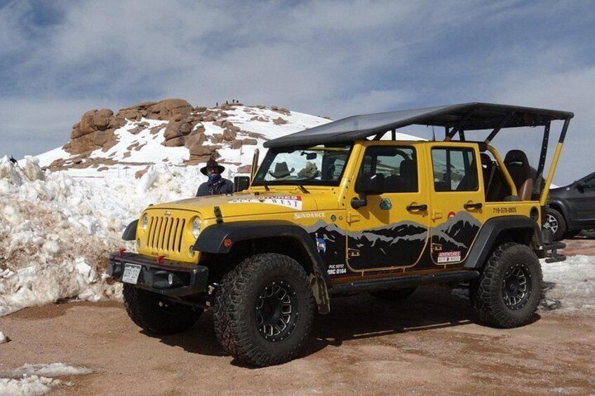 Pikes Peak and Garden of the Gods Jeep Tour 2