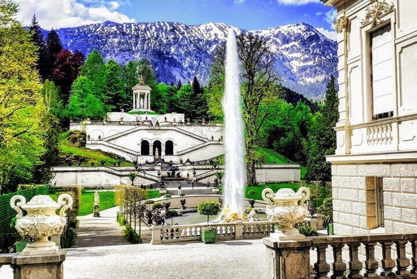 EXCLUSiVE SKIP-THE-CROWDS Neuschwanstein and Linderhof Castle Tour from Munich INCL. TICKETS