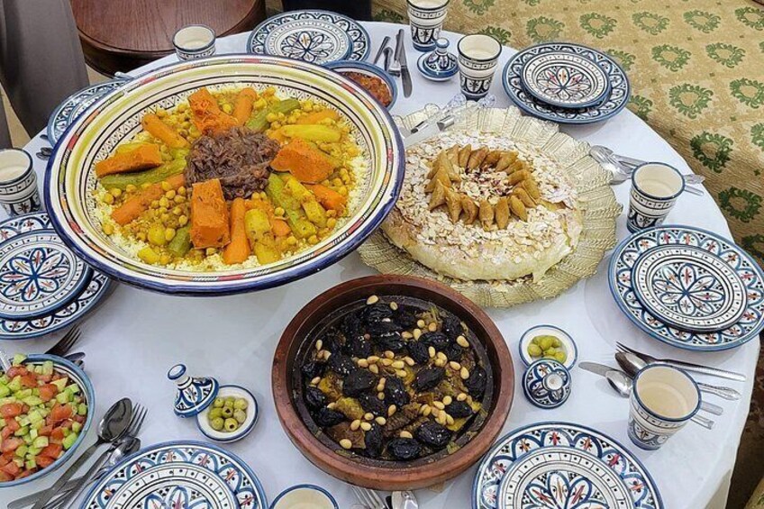 Cook Moroccan Food & Try on Traditional Clothes like a local 4
