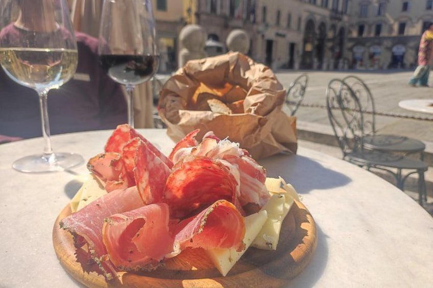 Lucca’s Ultimate Food Tour: Full Tuscan Meal by Do Eat Better 3