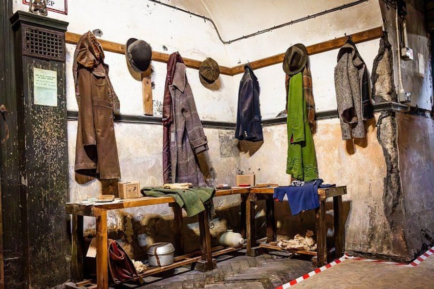Air Raid Shelter + St. Nicholas Market Walking Tour 3