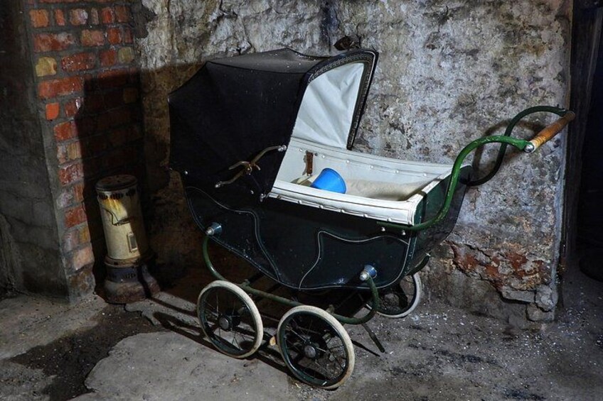 Air Raid Shelter + St. Nicholas Market Walking Tour 3