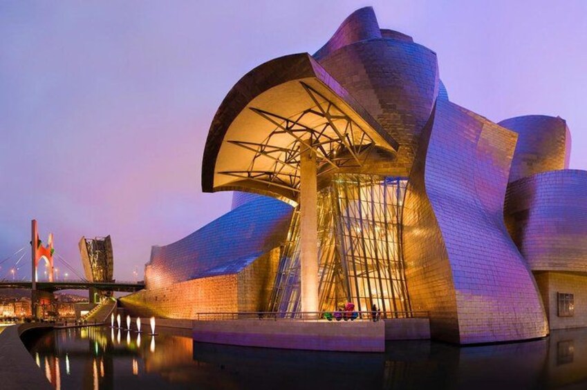 Guggenheim Bilbao Museum Private Small Group Tour with Ticket 5