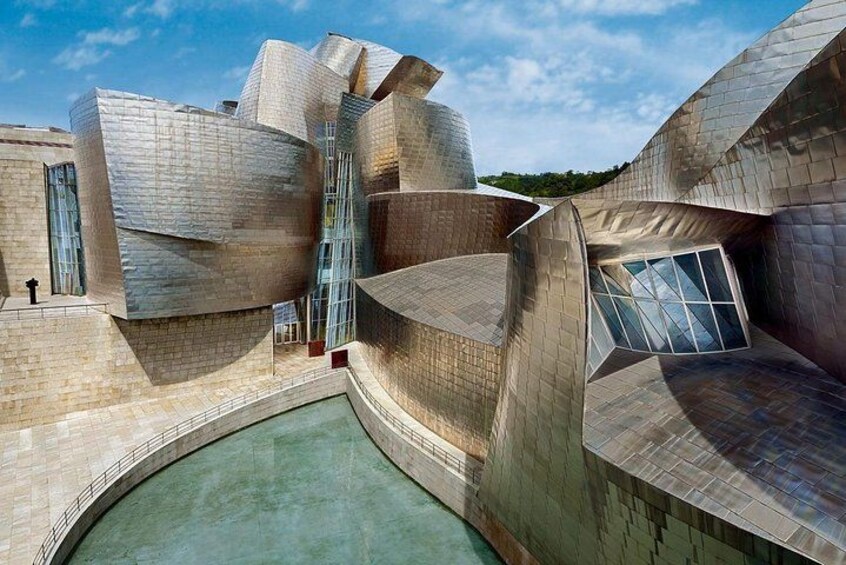 Guggenheim Bilbao Museum Private Small Group Tour with Ticket 3