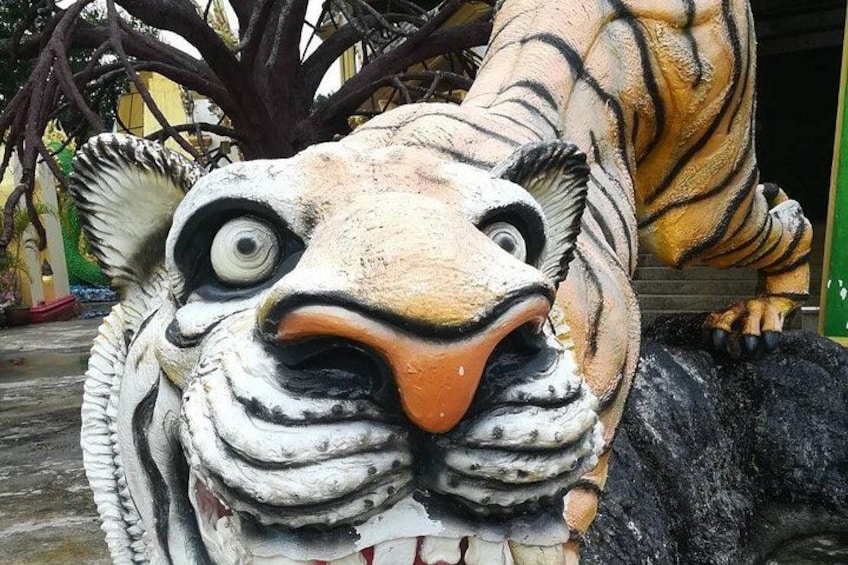 Tiger Cave Temple, Krabi 2