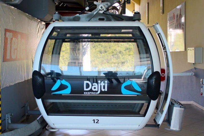 City Tour of Tirana & Dajti Mountain with Pickup 3
