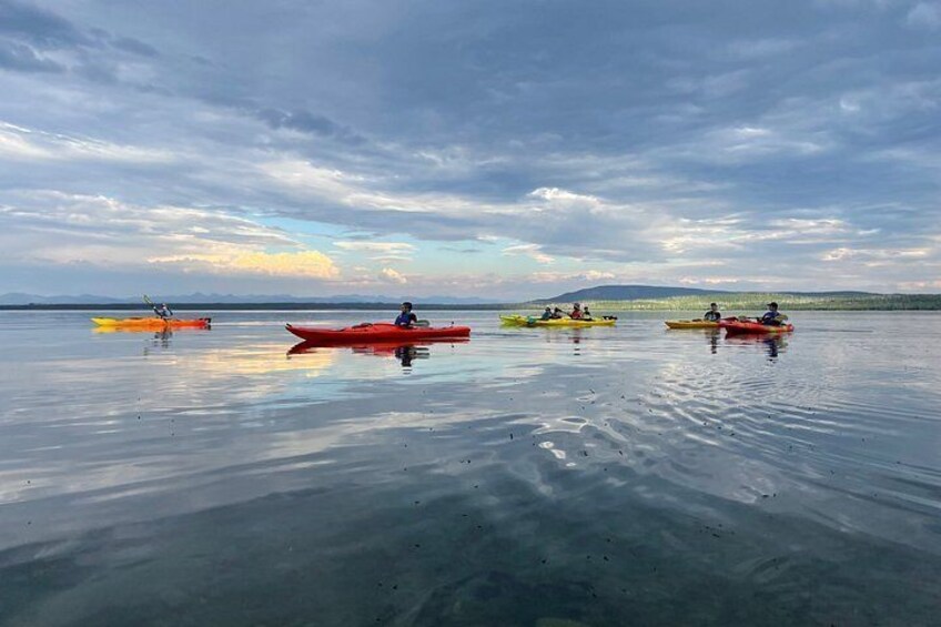 Yellowstone Lake & Hot Springs / 3 Hour Morning or Twilight Tour 2