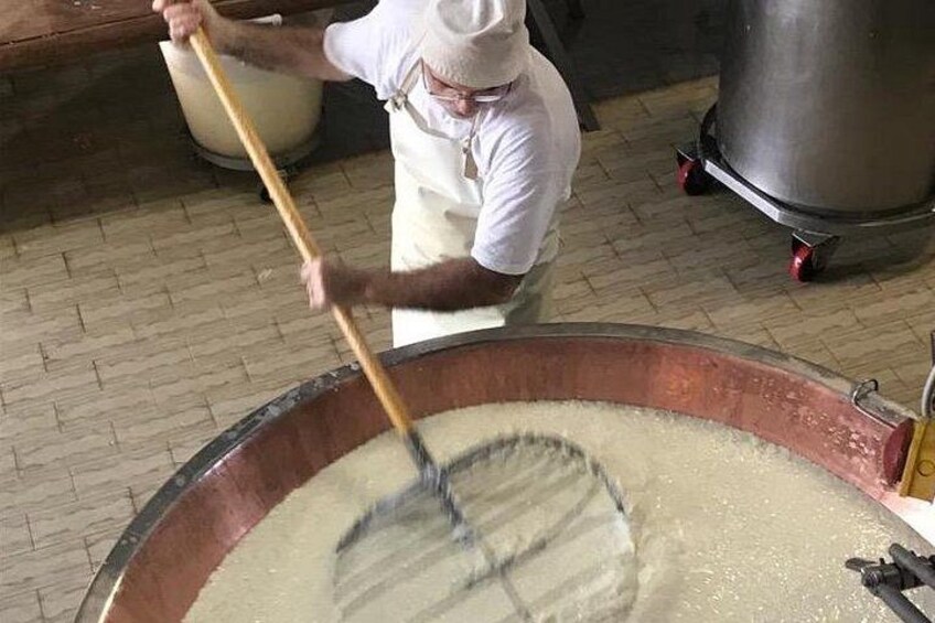 Parmigiano Cheese Factory Visit and Tasting 5