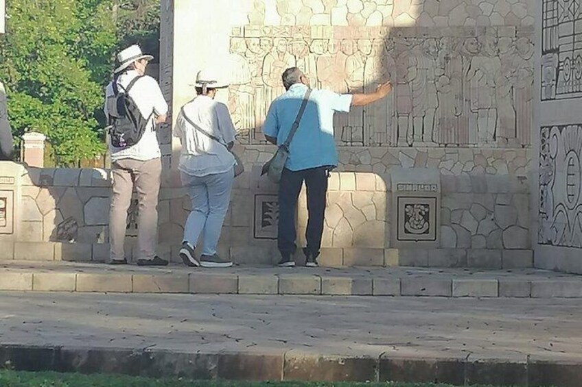 Merida City tour and Visit to Traditional Cantinas 4