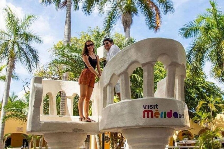 Merida City tour and Visit to Traditional Cantinas 2
