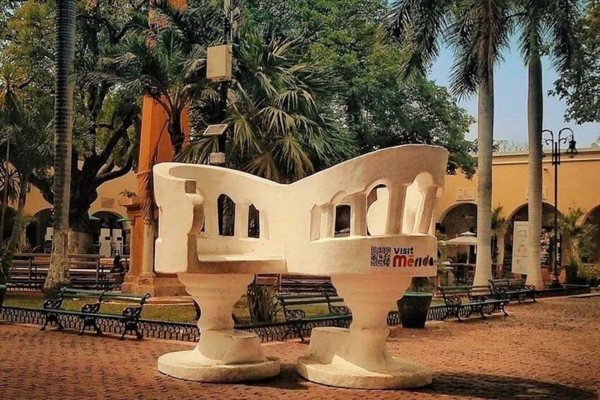 Merida City tour and Visit to Traditional Cantinas 5