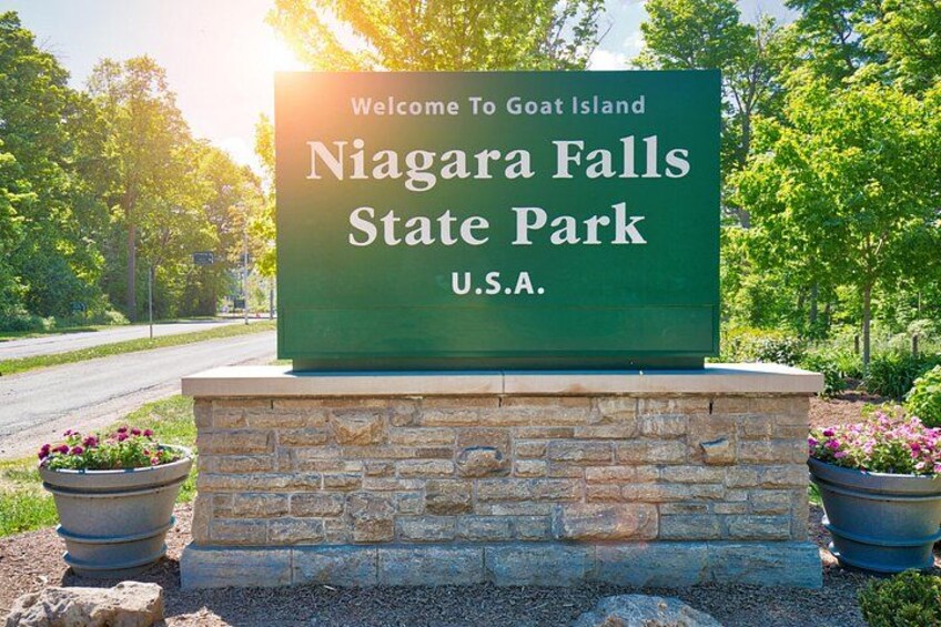 Velkomstskilt for Niagara Falls Statspark i USA. 5