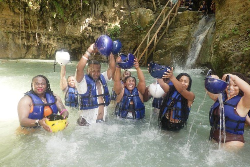 7 Waterfalls Tour With Lunch in DR (Taino Bay & Amber Cove) 2