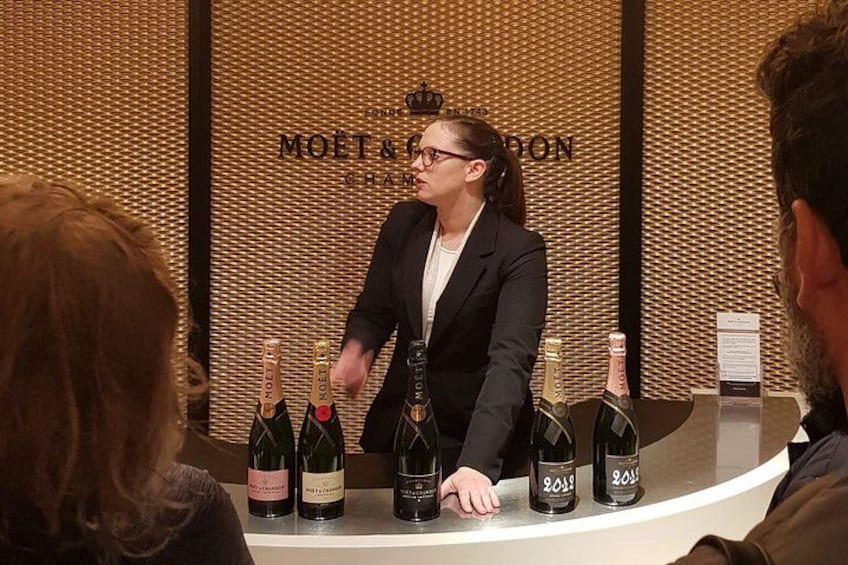 Taste the world famous Champagne Moët et Chandon. 1