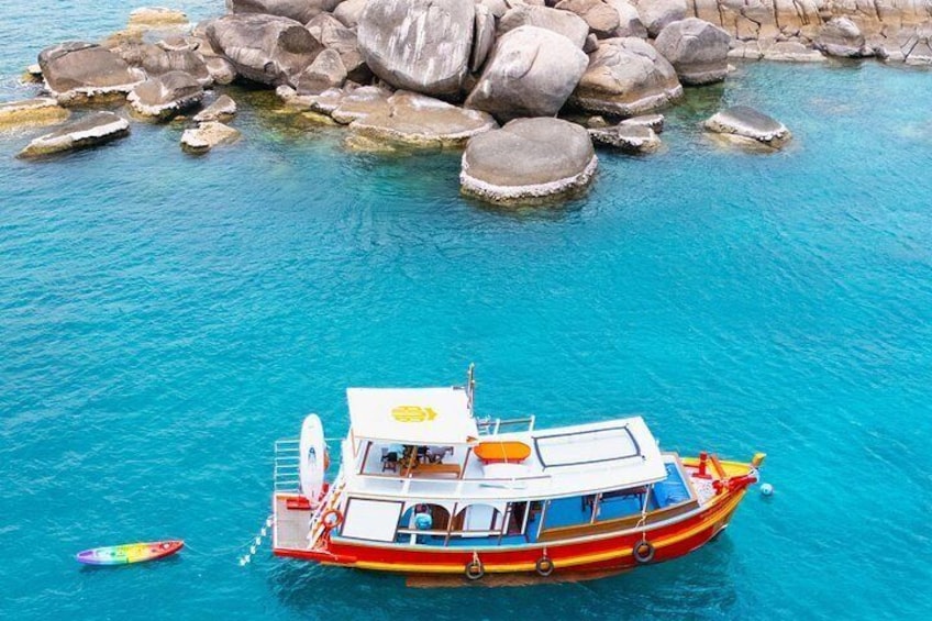 Ko Tao: Vintage Boat - Small Group Snorkeling Day Trip with Meals 5