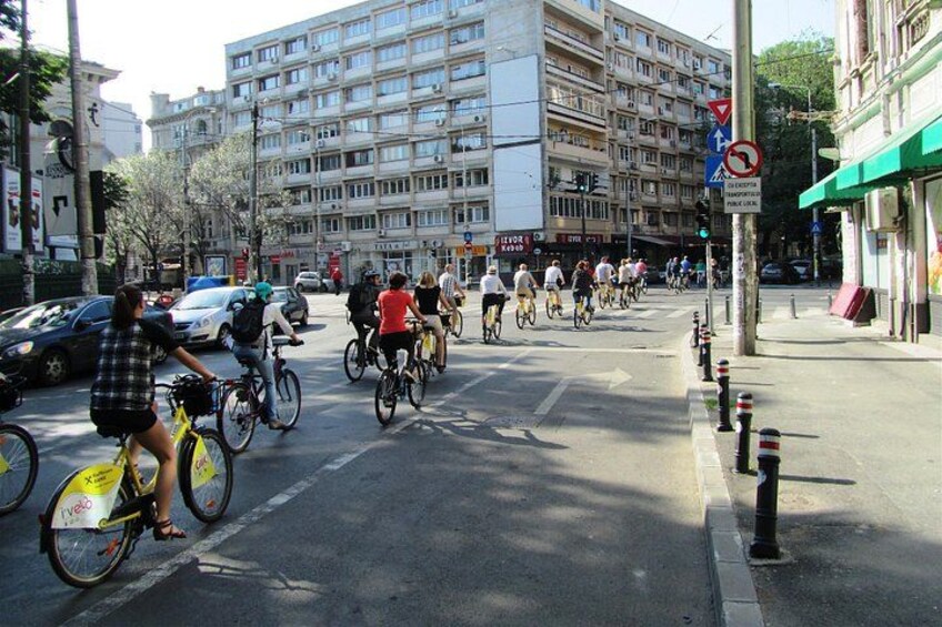Bicycle Sightseeing in Bucharest 4
