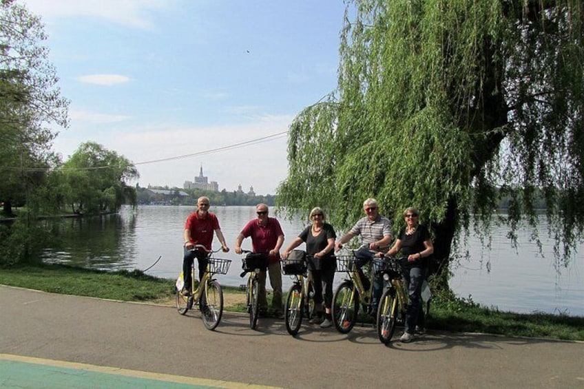 Bicycle Sightseeing in Bucharest 2