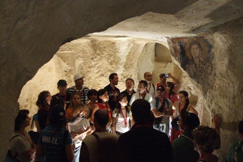 Guided Tour to the Sassi of Matera in Spanish 3