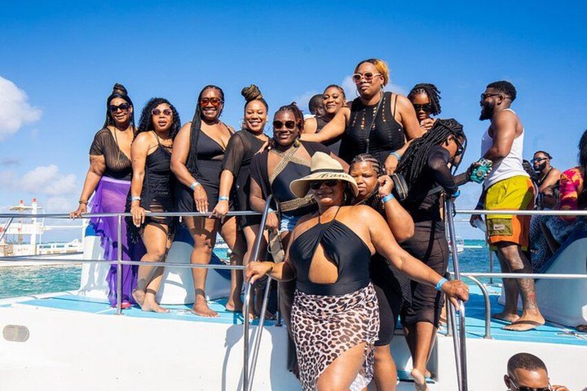 Punta Cana Booze Cruise with Snorkeling, Sand Bar, and Transfers 4