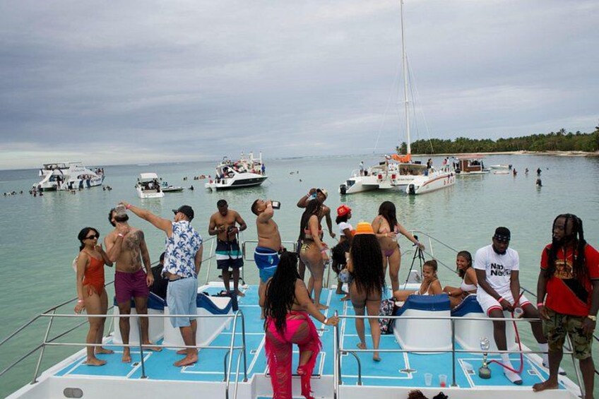 Punta Cana Booze Cruise with Snorkeling, Sand Bar, and Transfers 3