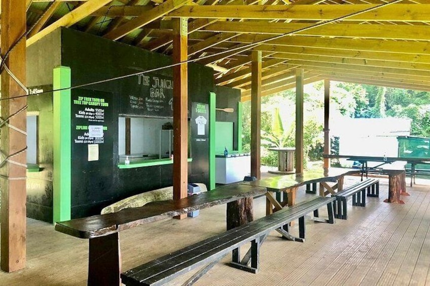 Lots of covered area and seating 3