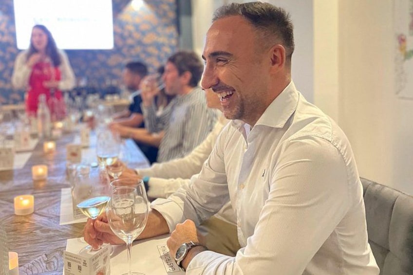 Rioja & Txakoli Wine Tasting in Bilbao with a Local Sommelier 5