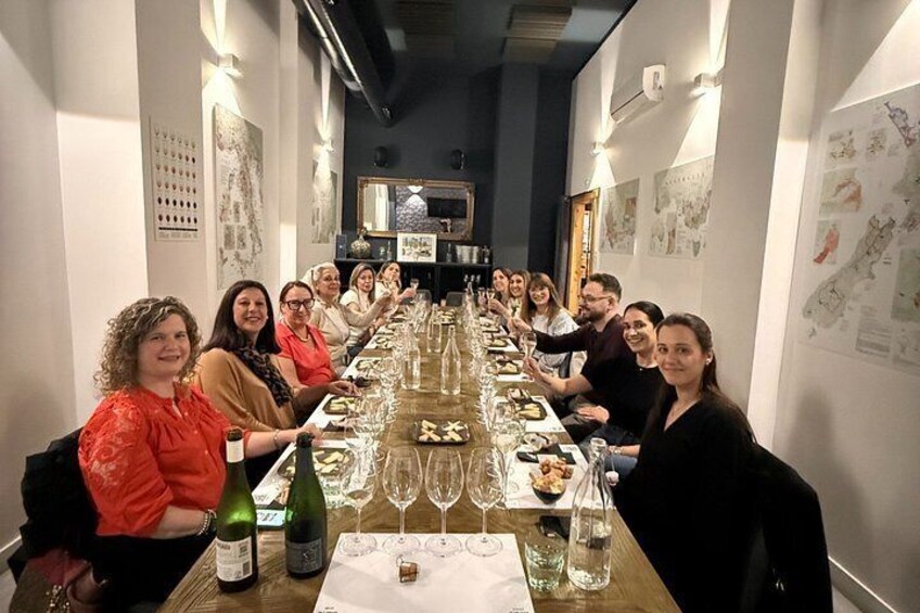 Rioja & Txakoli Wine Tasting in Bilbao with a Local Sommelier 5