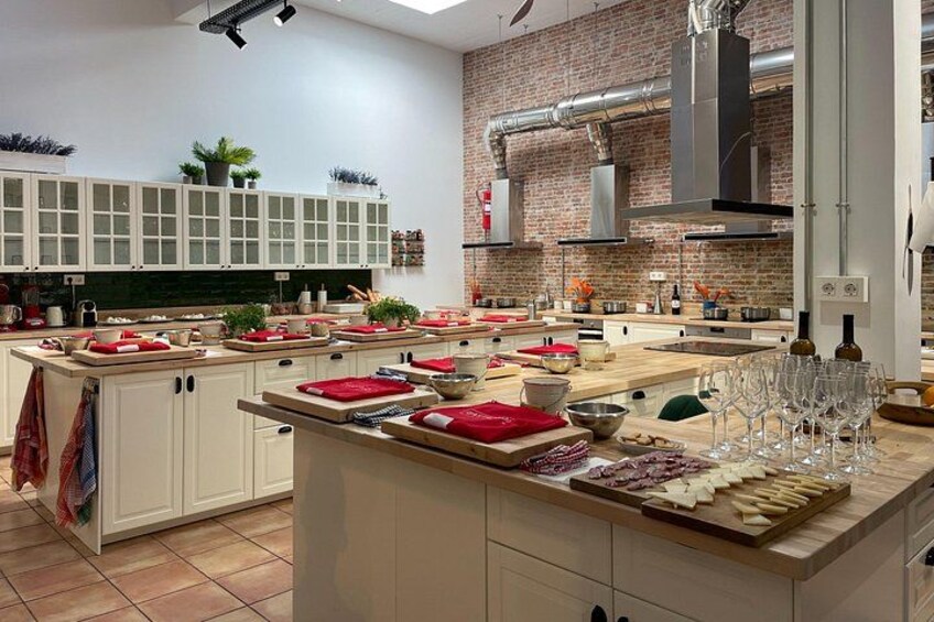 Paella and Burnt Basque Cheesecake Cooking Class in Bilbao 4