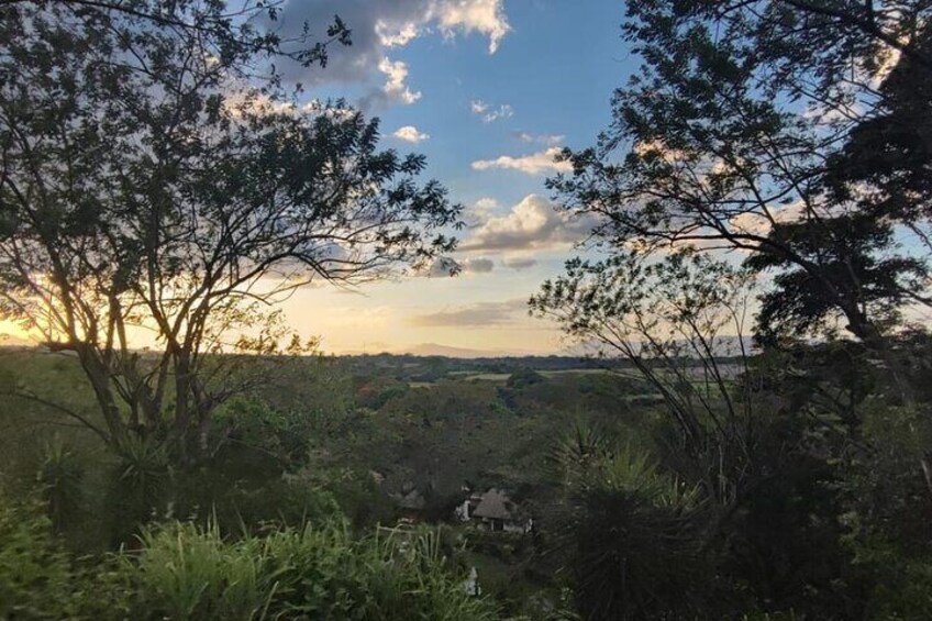 Full-Day El Salvador Archaeological Exploration and Sunset at a Mayan Pyramid