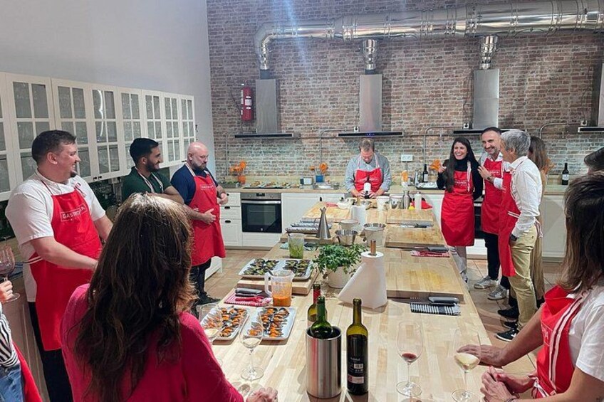 Small-group Immersive Basque Cooking Class in Bilbao with Open Bar 2