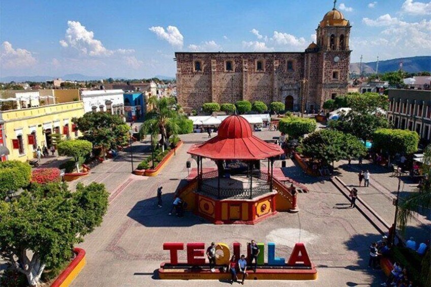 Private Full Day Tour in Guachimontones and Orendain Tequila