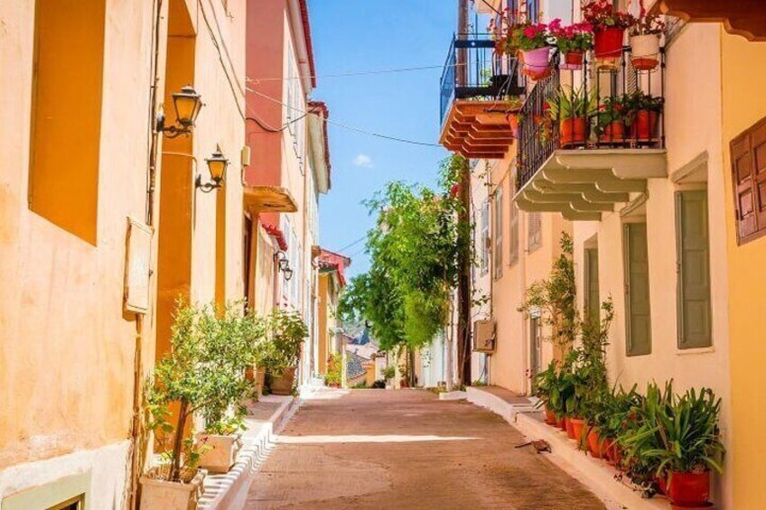 The colorful alleys of Nafplion