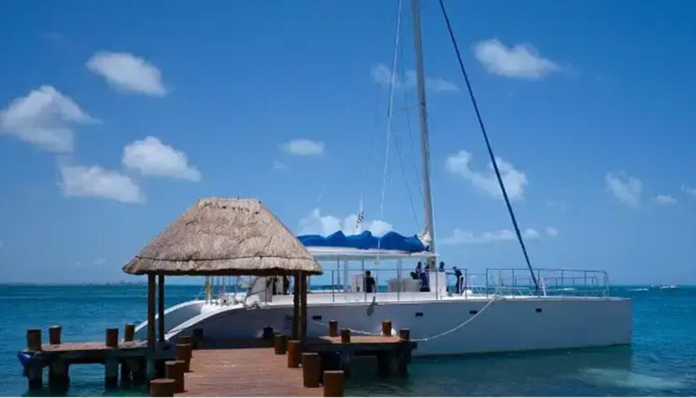 Isla Mujeres Party Catamaran Plus Experience 4