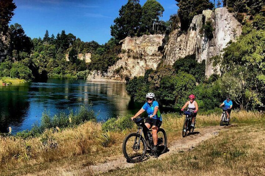 Private Full Day Ebike Tour in Karangahake Gorge