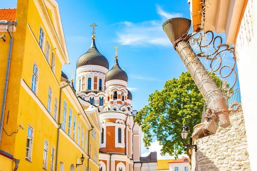 Tales of Old Tallinn 2-hour Walking Tour 3