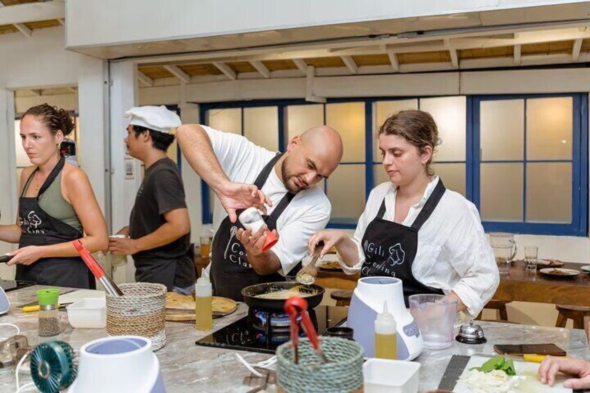 Learn to cook Indonesian food at Gili Cooking Classes Trawangan 1