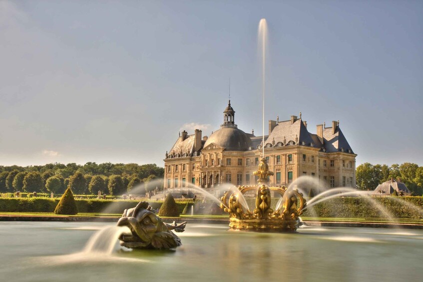 Vaux le Vicomte Chateau Entry Ticket and Chateaubus Transfer 1