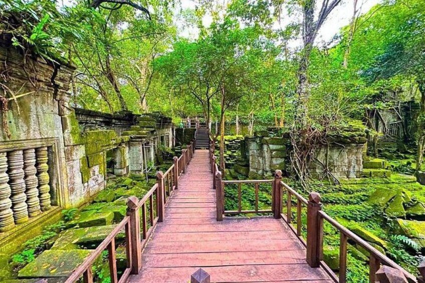 Private Tour to Koh Ker and Beng Mealea 2
