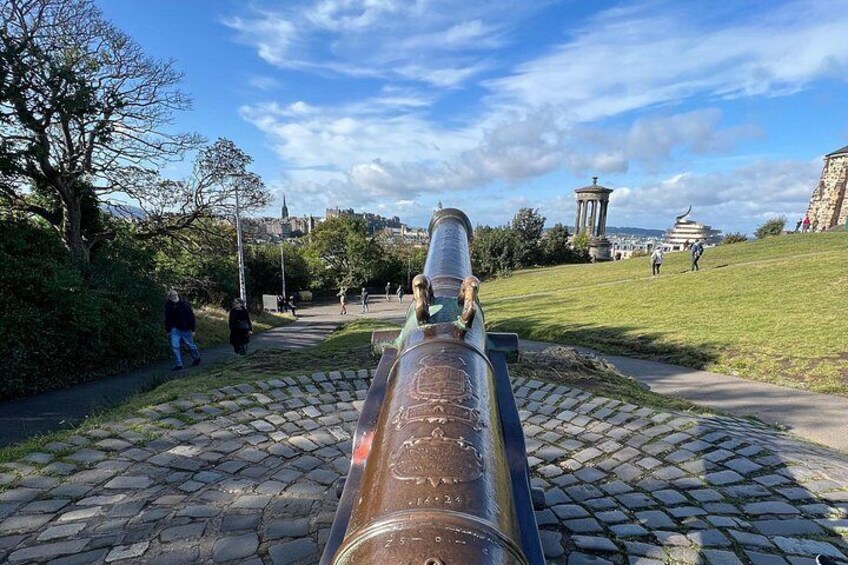 Edinburgh City 4 Hour Private Guided Taxi Tour 5