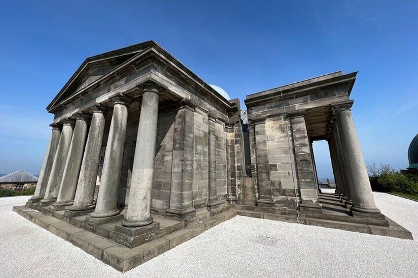 Edinburgh City 4 Hour Private Guided Taxi Tour 3