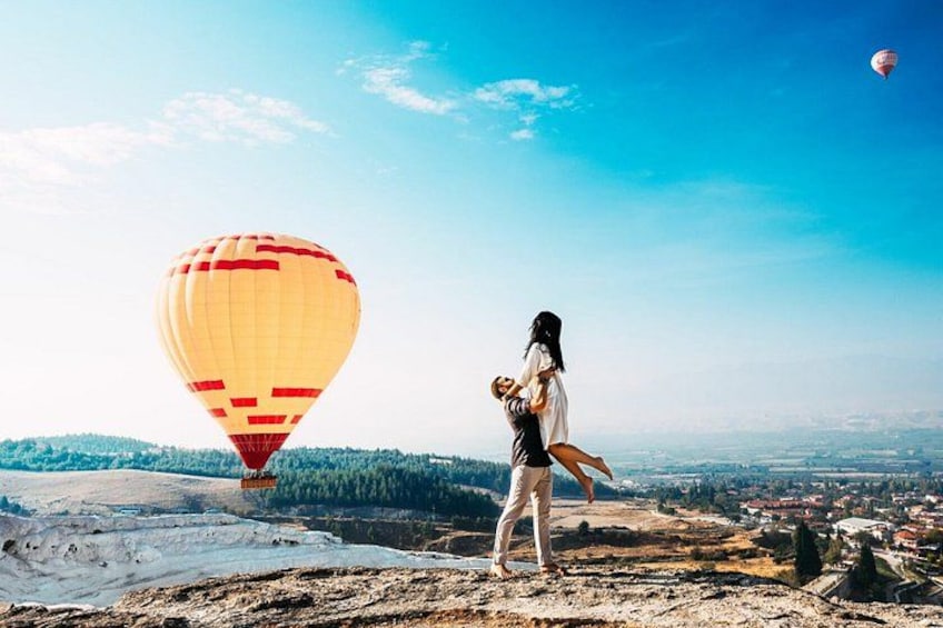 From Antalya Pamukkale Hot Air Balloon Flight with Lunch 3