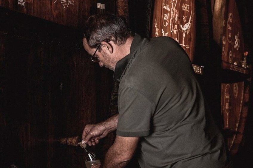 Immersive cellar tour-tasting and gourmet wine (tea time). 3