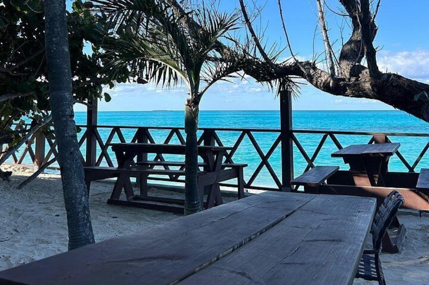 Bench with Beauty, come have lunch with us and enjoy the view! 3