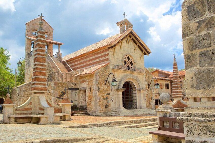 St. Stanislaus Church, Altos de Chavon 1