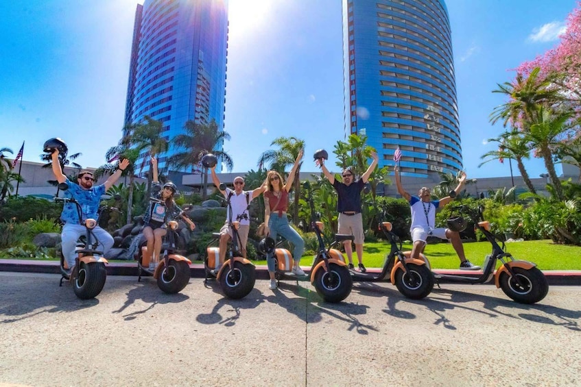 Picture 2 for Activity San Diego: Downtown and Gaslamp Loop Scooter Tour 4