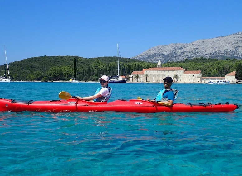 Lumbarda: Half-Day Kayaking and History with Wine delight 1