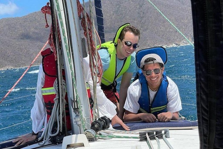 Trip (half day) in a Private Sailing Boat in the Tayrona Park 1