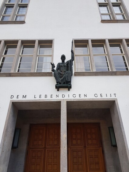 Picture 1 for Activity Heidelberg: The University in the Old Town 3